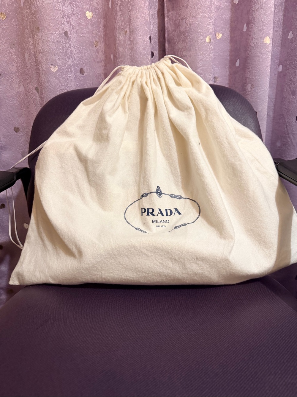 Prada bag with Drawstring Dust Bag with Logo. Pouch and strap plus authenticity. - Picture 10 of 10